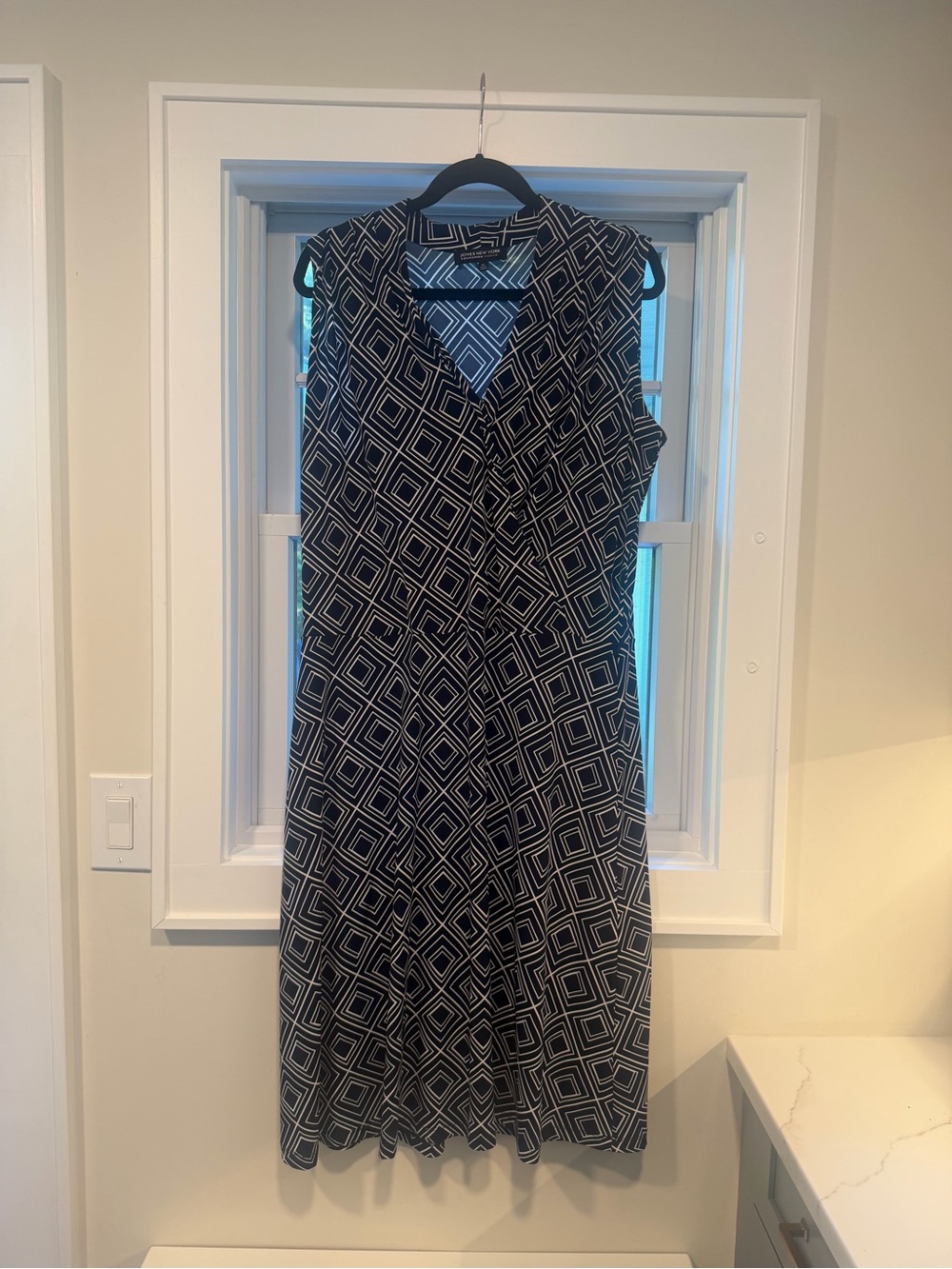 Sleeveless Black & White Geometric Midi Dress